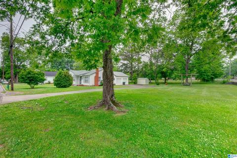 209 N 15th St, Clanton, AL 35045 photo 3