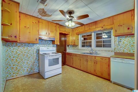 209 N 15th St, Clanton, AL 35045 photo 15