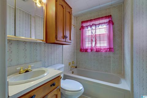 209 N 15th St, Clanton, AL 35045 photo 34