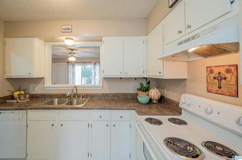 1402 Applegate Dr, Alabaster, AL 35007 photo 10
