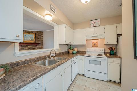 1402 Applegate Dr, Alabaster, AL 35007 photo 7