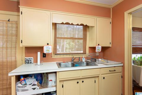 1044 Sharp Dr, Birmingham, AL 35235 photo 9