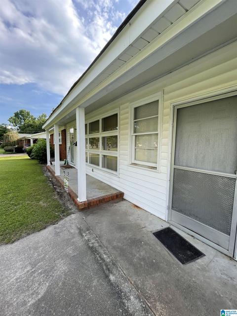 807 3rd St N, Clanton, AL 35045 photo 5