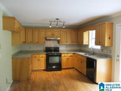 55 Honeysuckle Rd, Locust Fork, AL 35097 photo 2