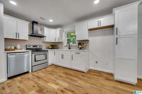 25 Eugene Ave, Jemison, AL 35085 photo 4