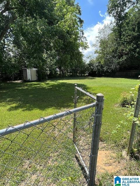 207 Martha St, Clanton, AL 35045 photo 3