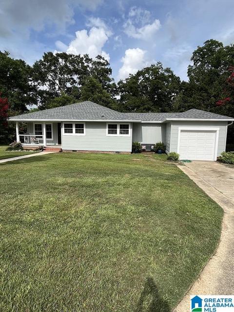207 Martha St, Clanton, AL 35045 photo 1