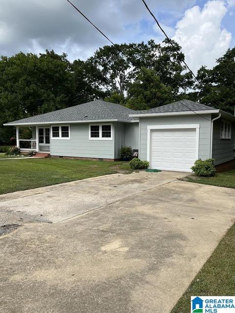 207 Martha St, Clanton, AL 35045 photo 2
