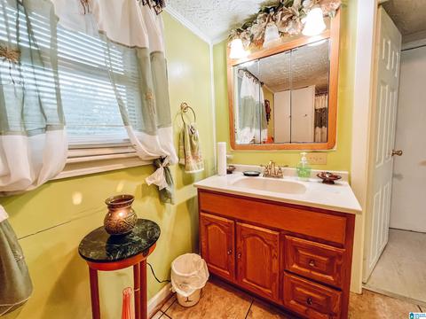 2015 Moore Ave, Anniston, AL 36201 photo 11