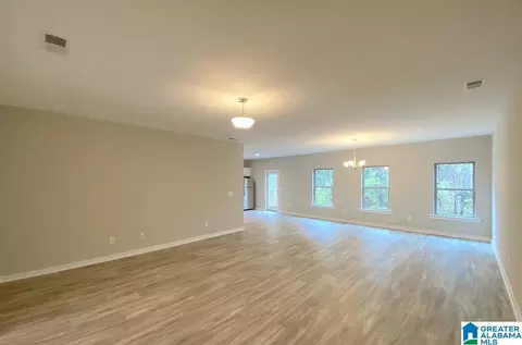 320 S Pine Dr, Jasper, AL 35504 photo 2