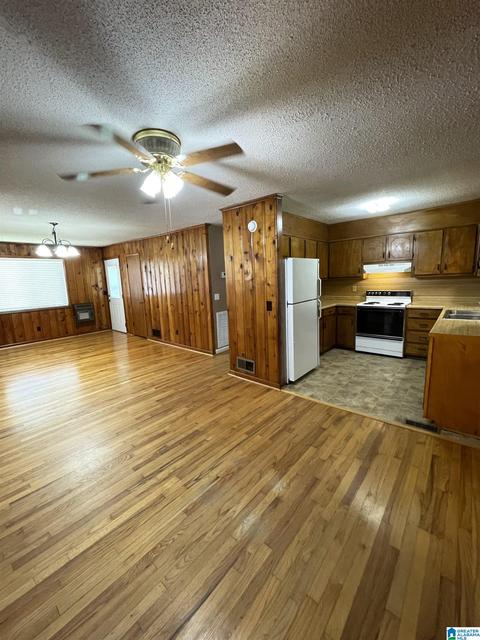 209 Lilla Ave, Clanton, AL 35045 photo 12