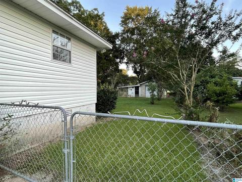 209 Lilla Ave, Clanton, AL 35045 photo 9