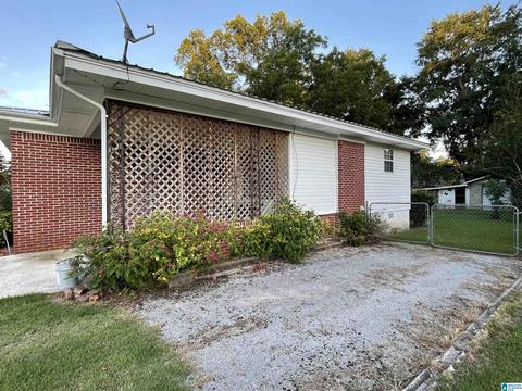 209 Lilla Ave, Clanton, AL 35045 photo 8