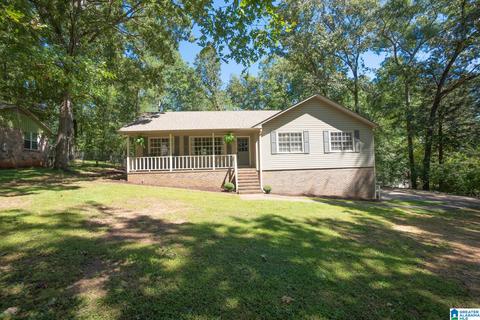 113 Maple St, Maylene, AL 35114 photo 1