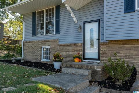 920 Willowbend Rd, Pelham, AL 35124 photo 4