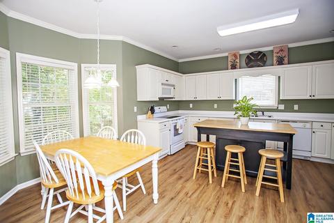 228 Silverleaf Dr, Pelham, AL 35124 photo 4