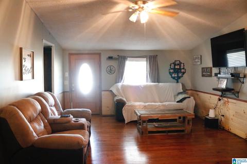 230 25th St, Jemison, AL 35085 photo 3