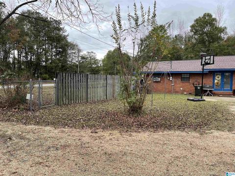 901 Scott Dr, Clanton, AL 35045 photo 4