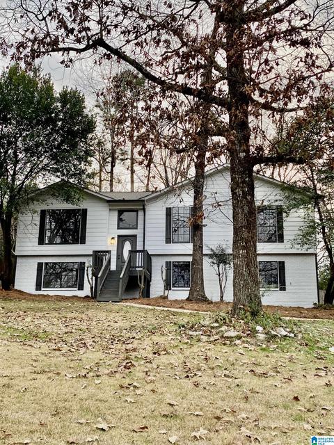 1202 Michael Dr, Alabaster, AL 35007 photo 1