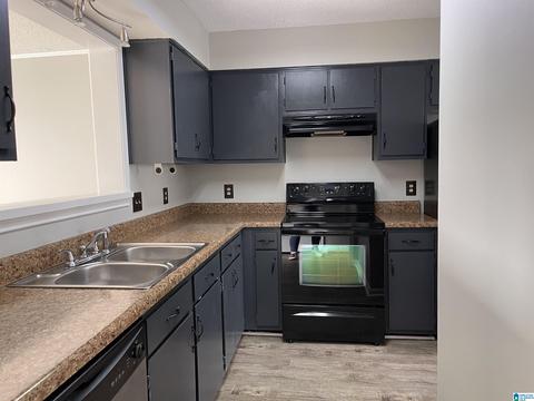1319 Applegate Dr, Alabaster, AL 35007 photo 3