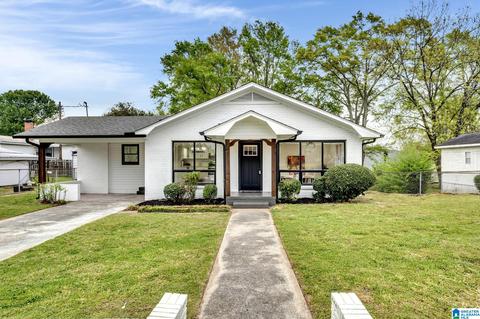 203 Martha St, Clanton, AL 35045 photo 1