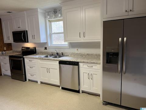 1410 County Road 261, Five Points, AL 36855 photo 3