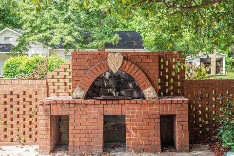 501 8th St, Clanton, AL 35045 photo 7