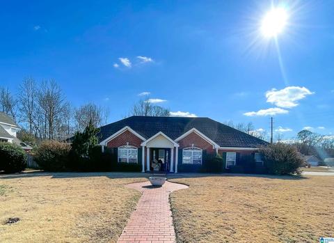 3721 Greenbrook Dr, Northport, AL 35475