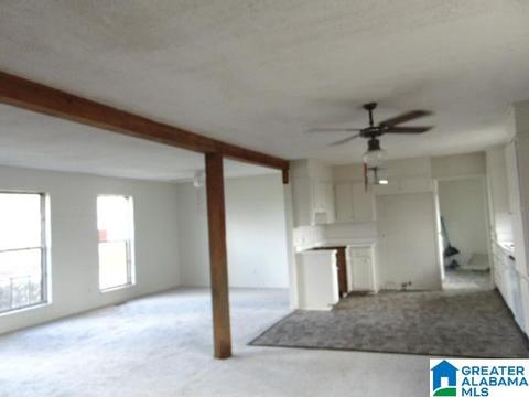 101 Marion Ave, Clanton, AL 35045 photo 2