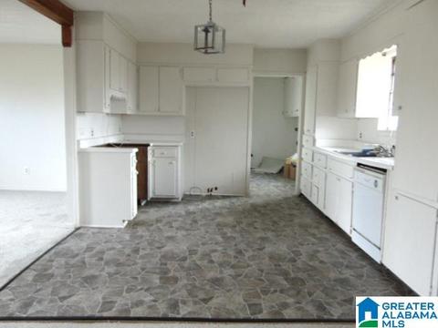101 Marion Ave, Clanton, AL 35045 photo 3
