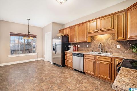 305 Cromwell, Maylene, AL 35114 photo 11
