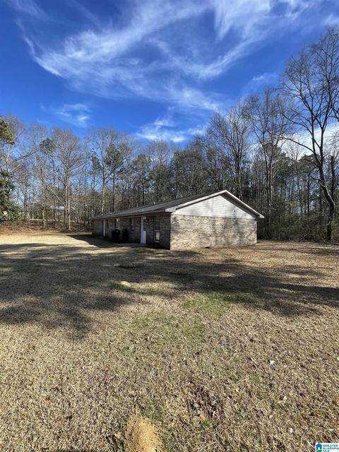 60 Pineview Dr, Jemison, AL 35085 photo 4