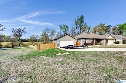 107 Maplewood Dr, Clanton, AL 35045 photo 2
