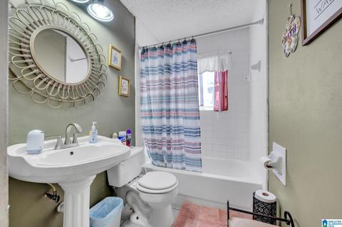 306 Maple Ave, Warrior, AL 35180 photo 12