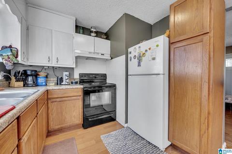 306 Maple Ave, Warrior, AL 35180 photo 7
