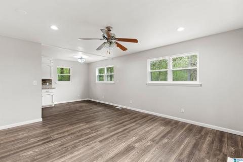 8640 Central Rd, Warrior, AL 35180 photo 3
