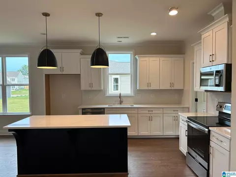 500 Ramsgate Dr, Maylene, AL 35114 photo 5