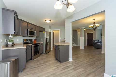 101 Falling Waters Ln, Maylene, AL 35114 photo 9