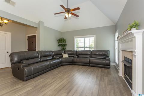 101 Falling Waters Ln, Maylene, AL 35114 photo 3