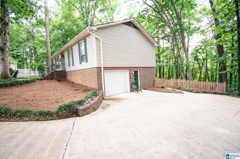 136 Hickory St, Maylene, AL 35114 photo 4