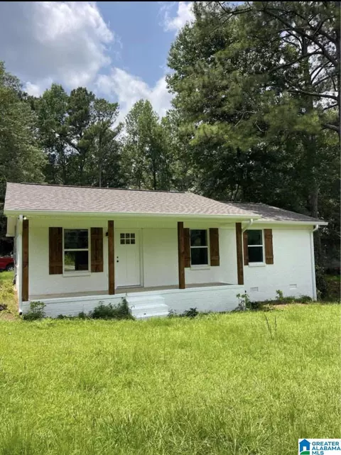 801 8th St N, Clanton, AL 35045 photo 3