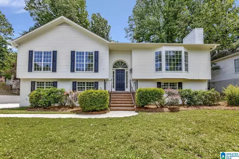 109 Loyola Cir, Helena, AL 35080