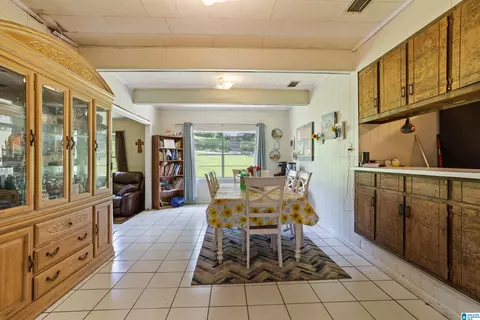 705 Ridgeway Dr, Oneonta, AL 35121 photo 9