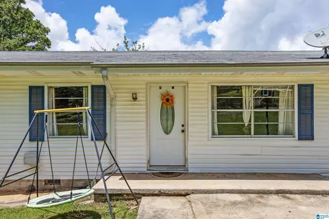 705 Ridgeway Dr, Oneonta, AL 35121 photo 2
