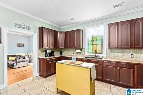 1104 Highland Ave, Clanton, AL 35045 photo 11