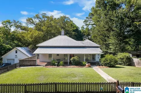 1104 Highland Ave, Clanton, AL 35045 photo 1