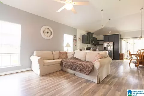 255 Oak Leaf Cir, Pell City, AL 35125 photo 6