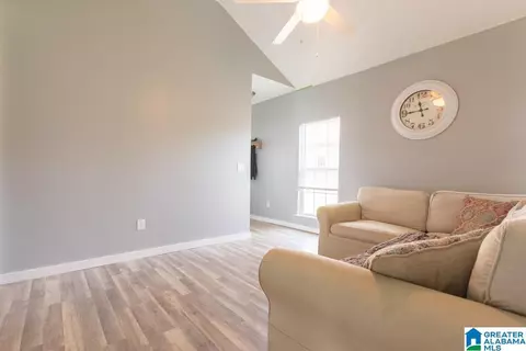 255 Oak Leaf Cir, Pell City, AL 35125 photo 5