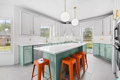 102 Round Forest Dr, Clanton, AL 35045 photo 8