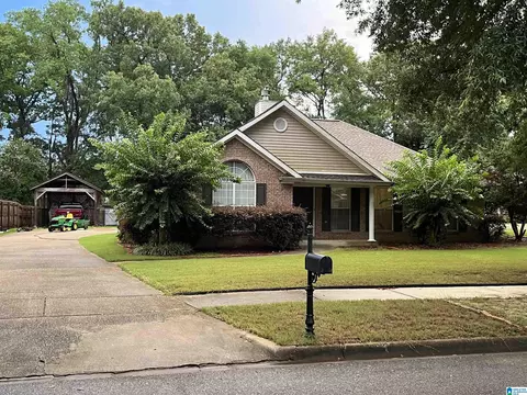 216 Silverstone Ln, Alabaster, AL 35007